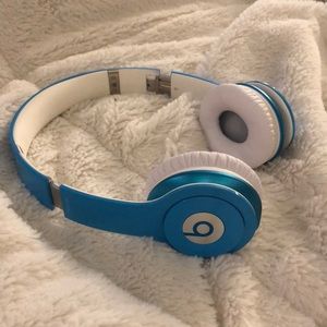Blue authentic beats in great condition